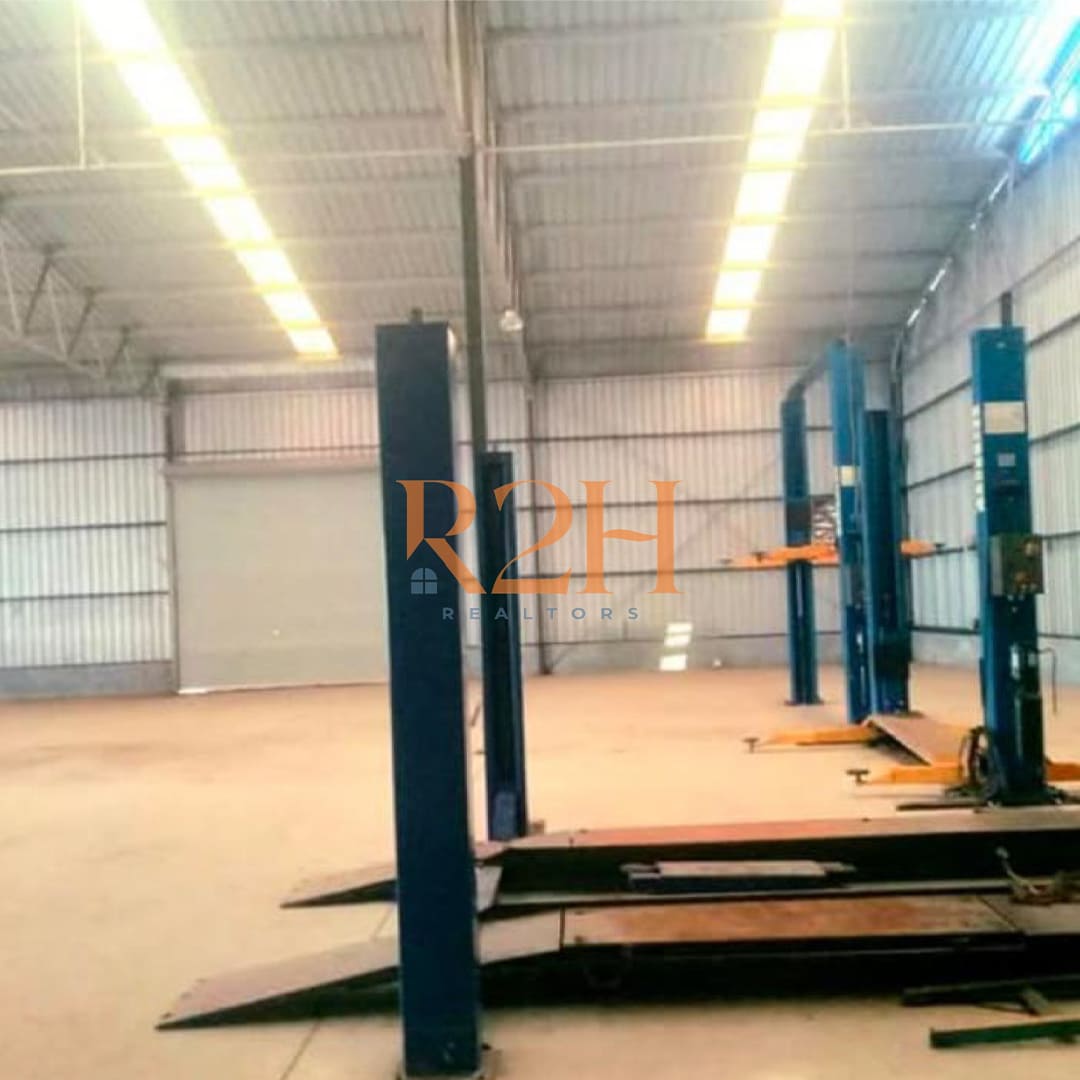 Commercial Warehouse / Automobile Facility for Sale - Ambathale Junction, Kotikawatta