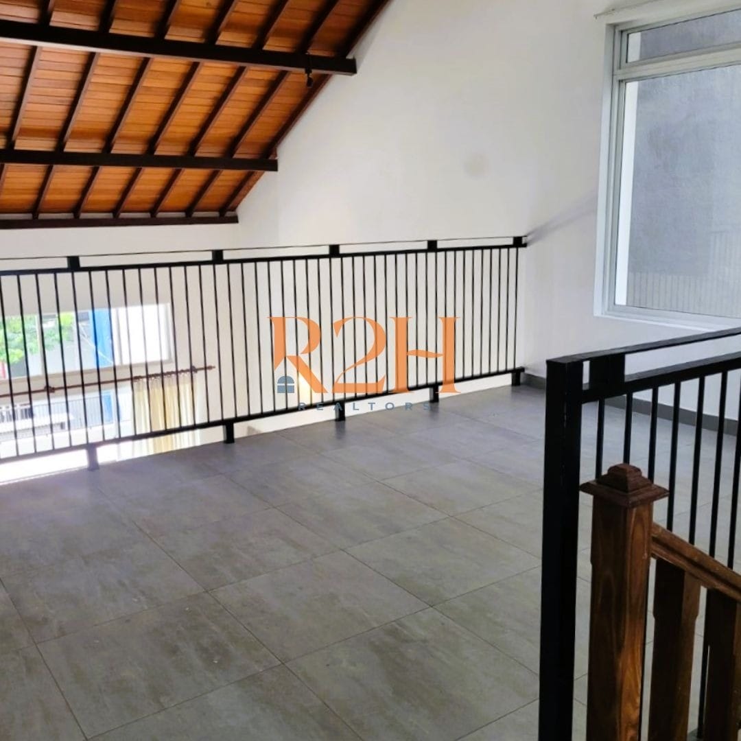 4 Bedroom House for Rent in Colombo 5